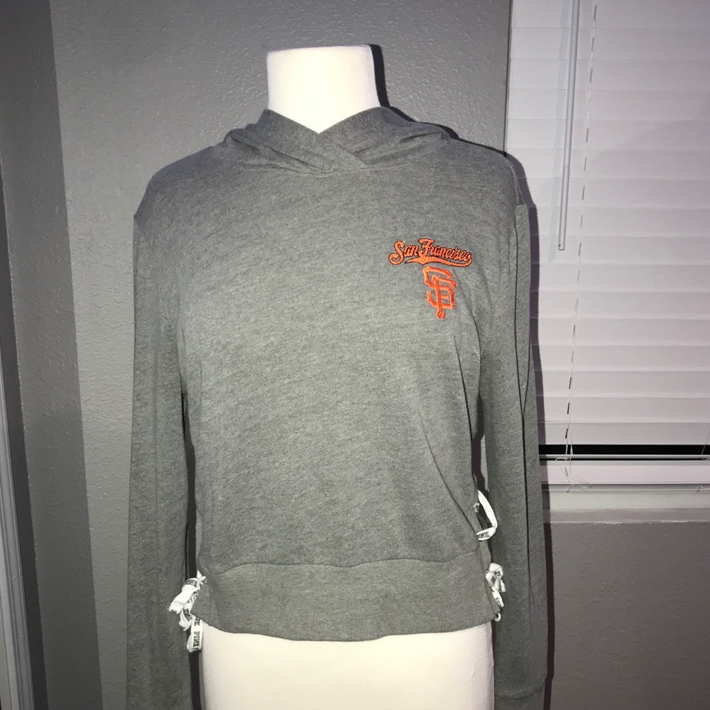 Giants theme top